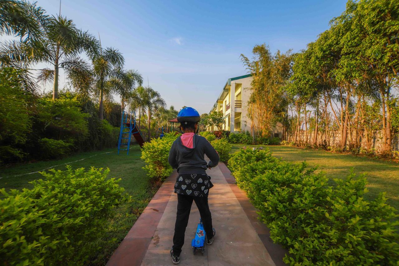 V Resorts Rajaji National Park Rishīkesh Extérieur photo