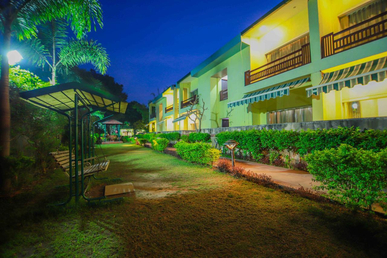 V Resorts Rajaji National Park Rishīkesh Extérieur photo